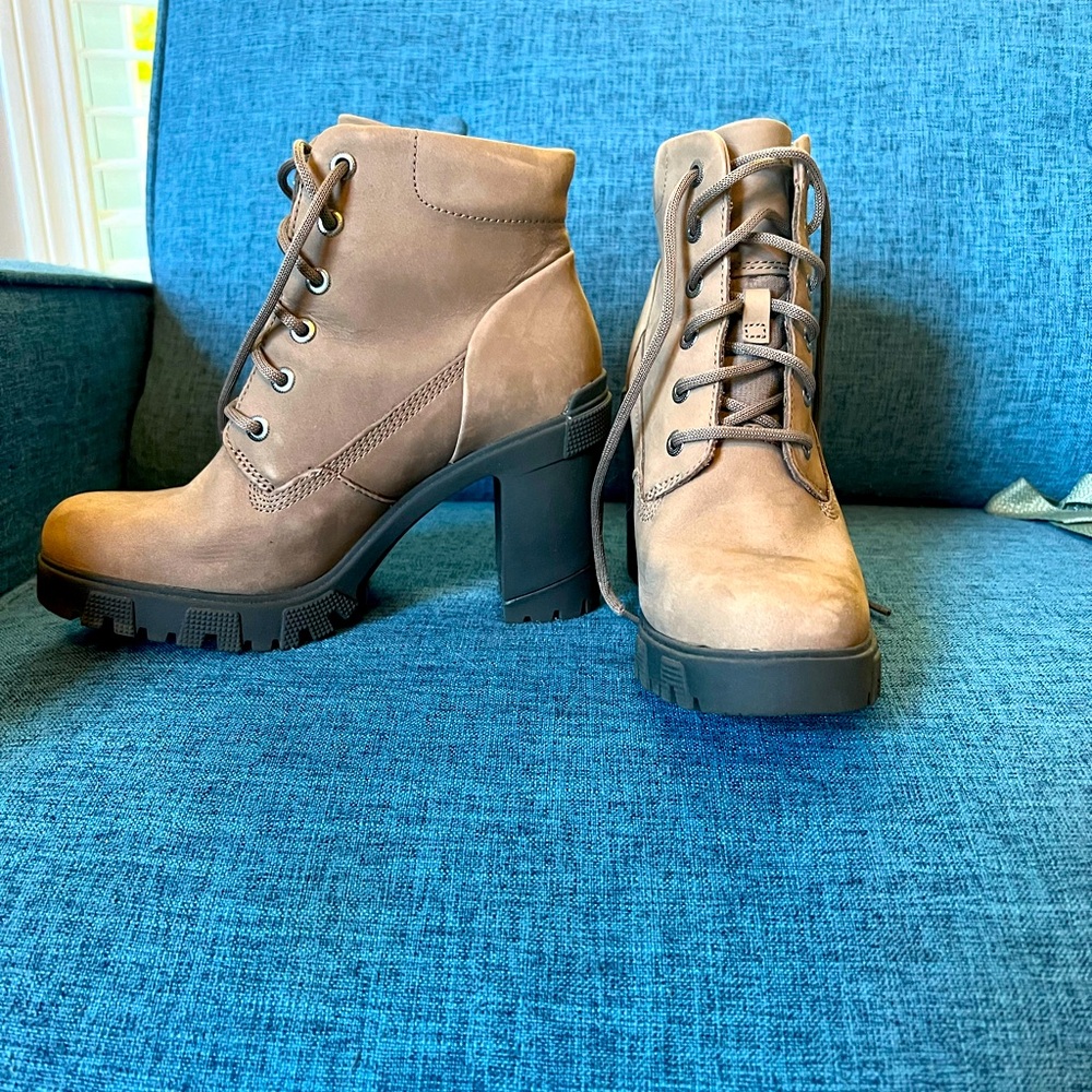 Timberland Women’s Booties.  Size 8.